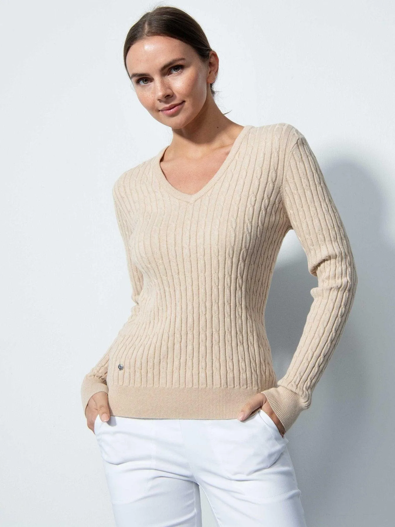 Daily Sports - Madelene V-neck Pullover