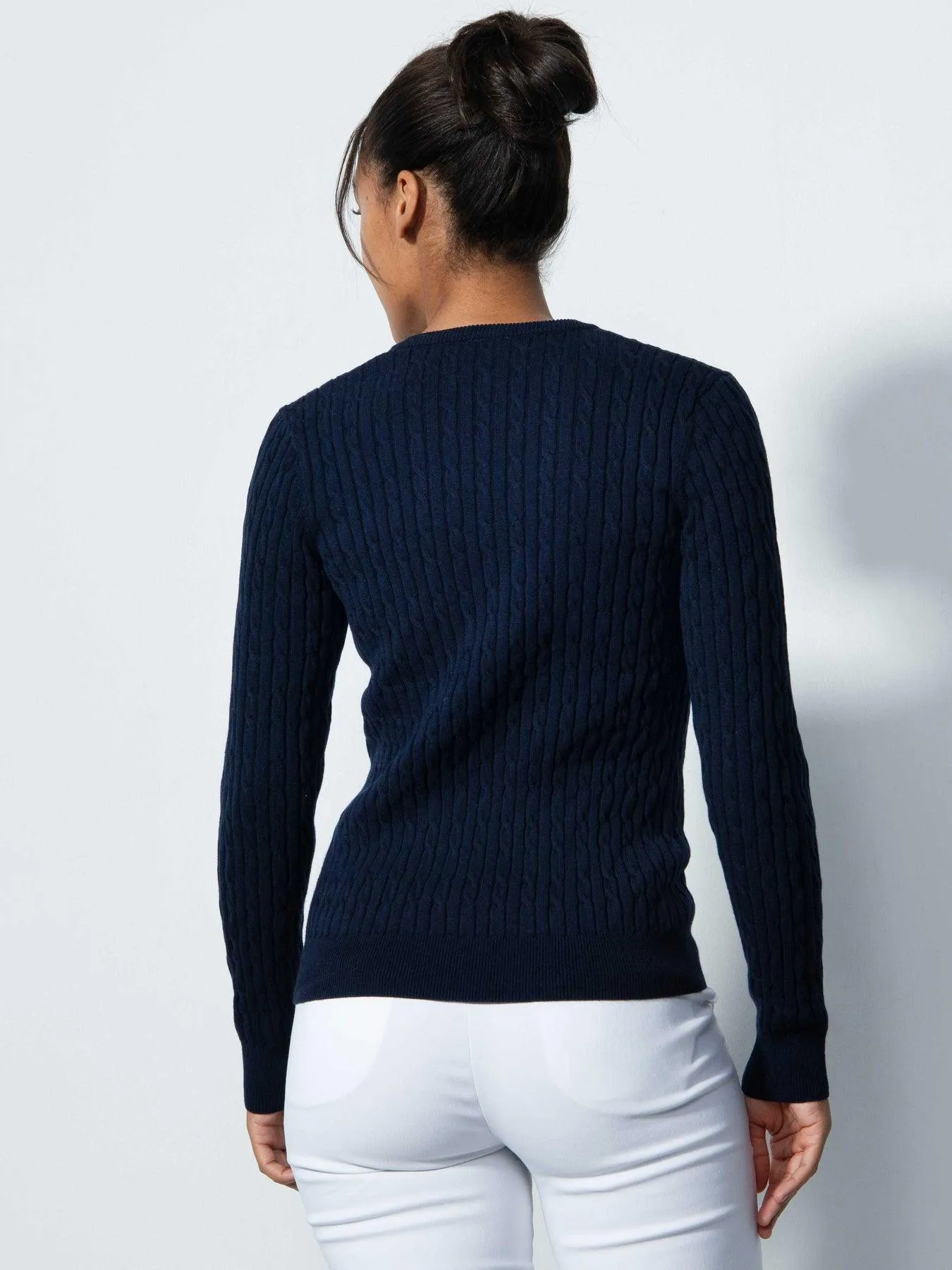 Daily Sports - Madelene V-neck Pullover