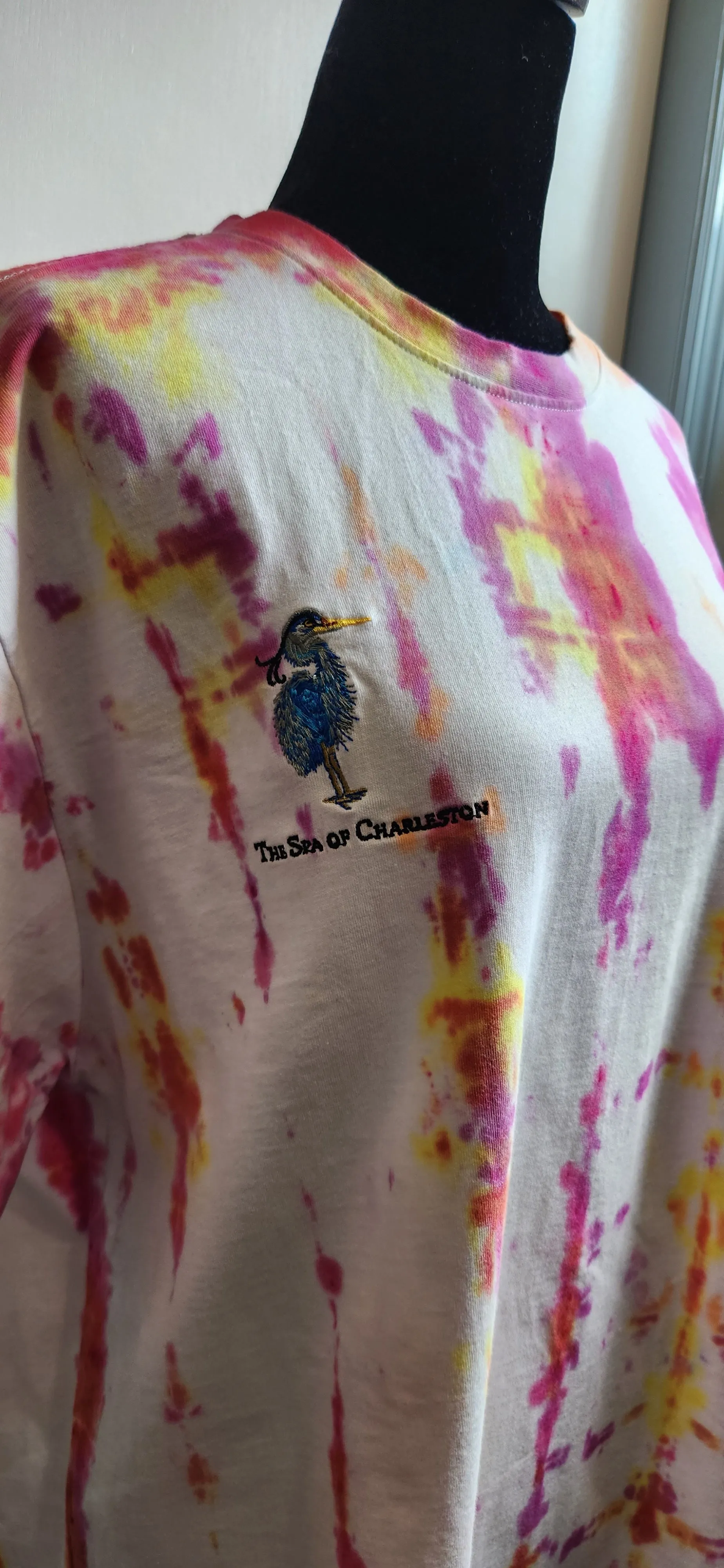 Tie Dye The Spa of Charleston Embroidered Blue Heron Logo tee Unisex size XXL (2X)